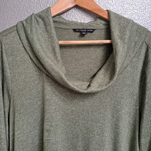 Zac & Rachel Woman Heather Green Slouchy Neck Shir. Size 1X - Picture 8 of 9
